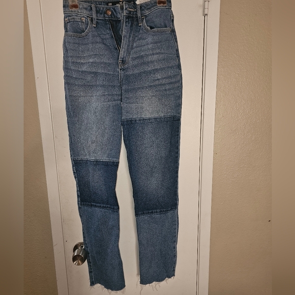 Hollister Blue Skinny Jeans with Distressed Fading - Picture 2 of 6